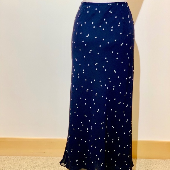 🎉HP‼️🎉 💥EUC💥 Extraordinary Ann Taylor Navy and Cream Silk Skirt - Size 8 - Picture 5 of 10